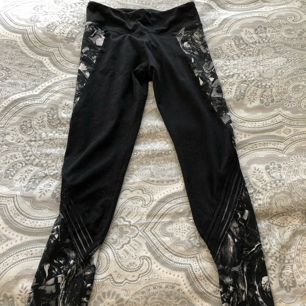Super cute black marika full length legging
